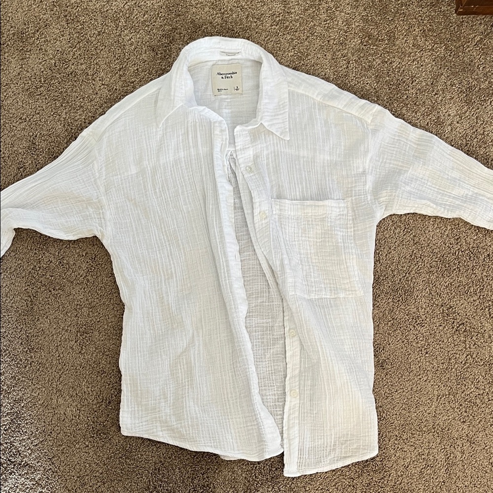 Abercrombie & Fitch Women’s Oversized White Lightweight Button-Down Shirt